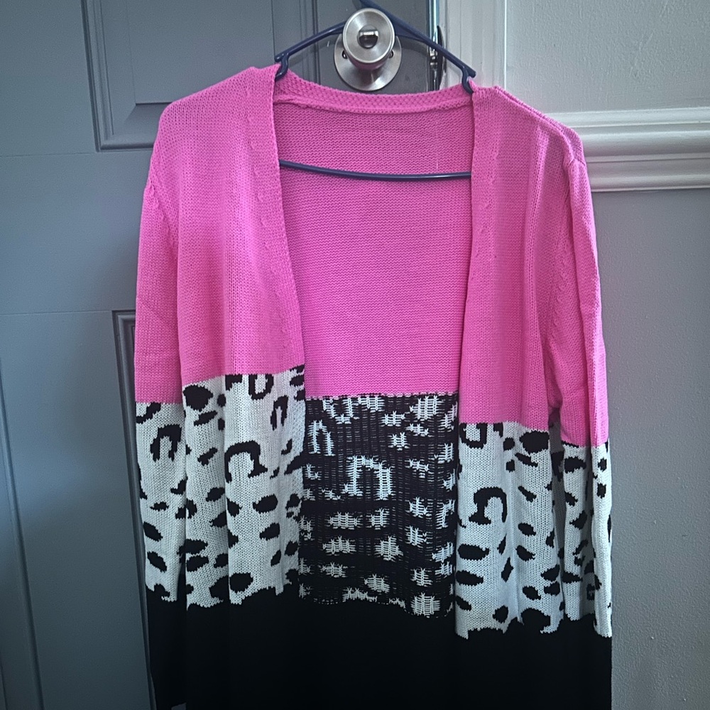 NWOT Cardigan Leopard/Hot Pink size